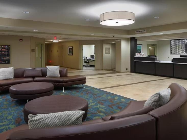 Candlewood Suites - Newark South - University Area By Ihg Buitenkant foto