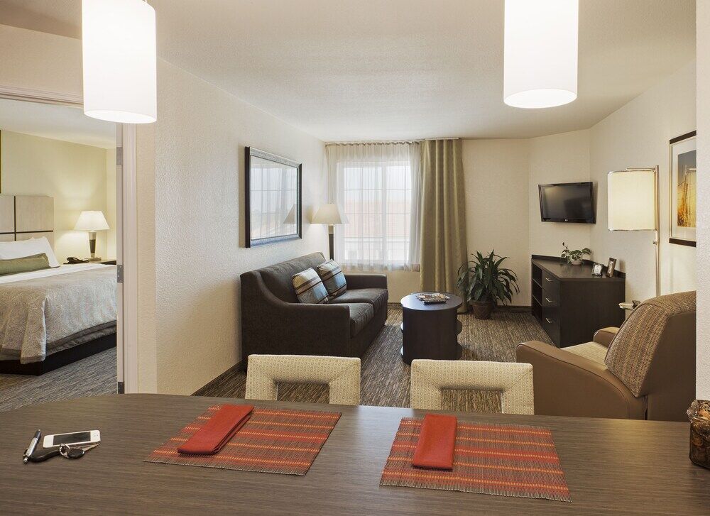 Candlewood Suites - Newark South - University Area By Ihg Buitenkant foto