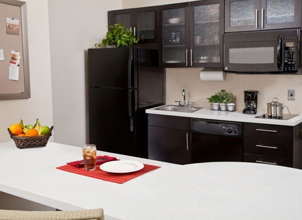 Candlewood Suites - Newark South - University Area By Ihg Buitenkant foto