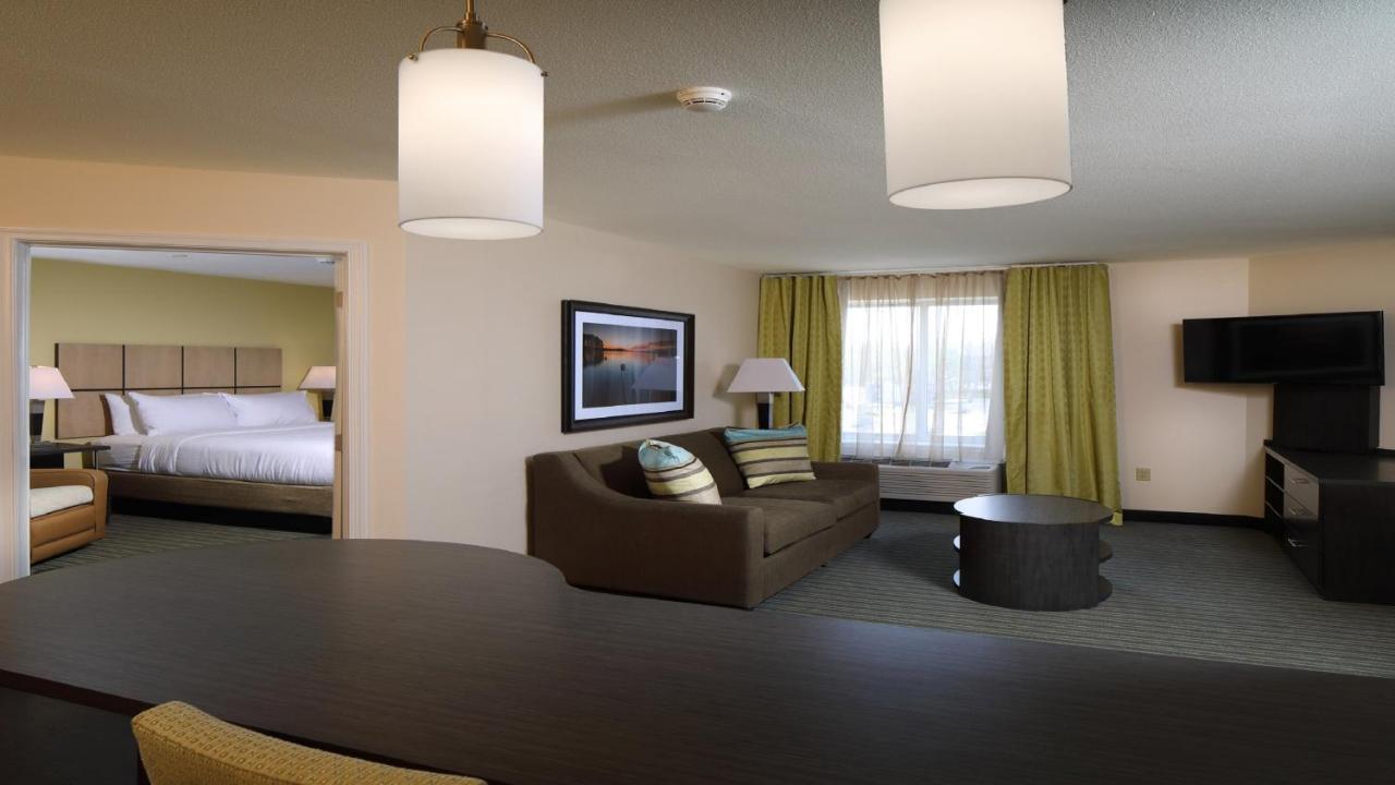 Candlewood Suites - Newark South - University Area By Ihg Buitenkant foto